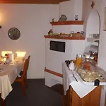 בית הארחה Gaestehaus Hubertushof 3*