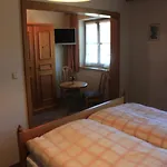 Gaestehaus Hubertushof 3* באד פלינבאך